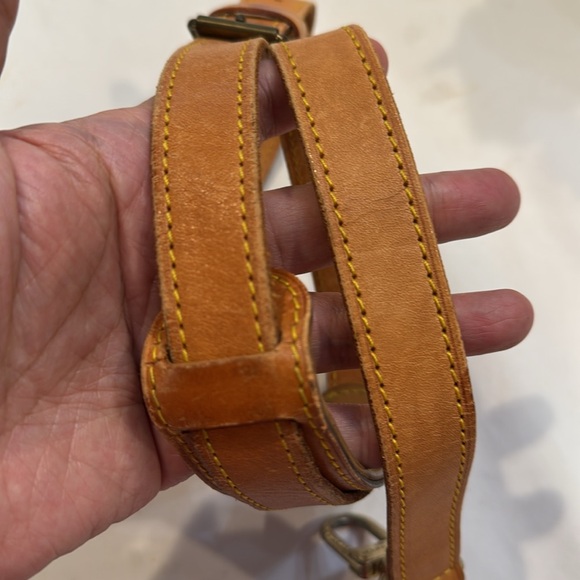 Authentic Louis Vuitton Keepal Bandolier bag strap with rubber shoulder pad - Picture 4 of 13